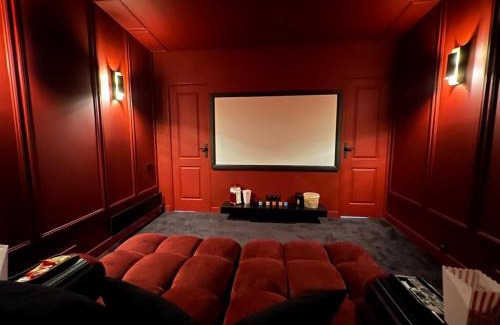 Macon Apartment | LE CINÉ-ROOM, T2, Netflix, Prime, Hyper-centre