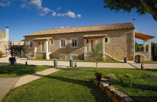 Saint-Privat-de-Champclos Apartment | Le Clos des Taulelles Gite 4* O2