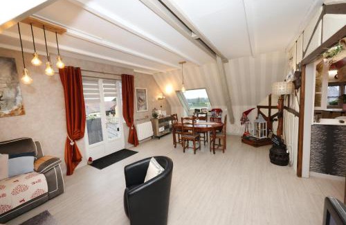 Bergheim Apartment | Le clocher aux cigognes au village de Bergheim