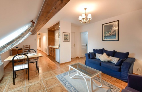Chailly-sur-Armancon House | Le clos champagnac at Hotel Golf Chateau de Chailly