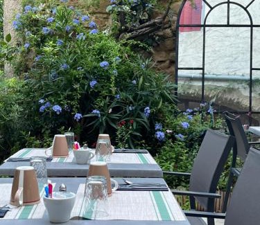 Orange Hotel | Le Clos d'Orange - Hotel & ville de Provence