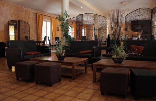 Castelnau-le-Lez Hotel | Le Clos de l'Aube Rouge