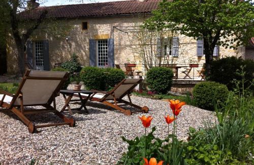 Sainte-Foy-de-Longas House | Le Clos de Longas - Gite et Chambre d'hôtes