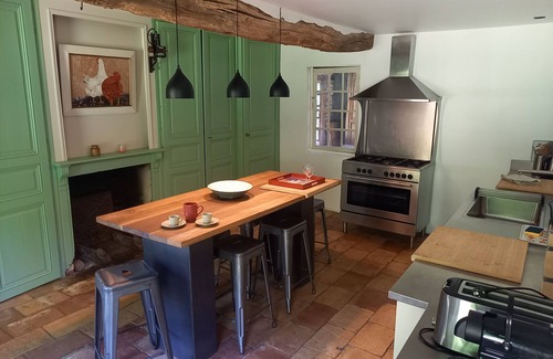 Angiens Cottage | Le clos de silleron: charm, tradition, large garden near from the beach.