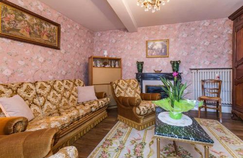Tanlay House | Le Clos de Tweed