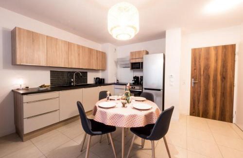 Castelnau-le-Lez Apartment | Le clos des chênes - terrasse et parking