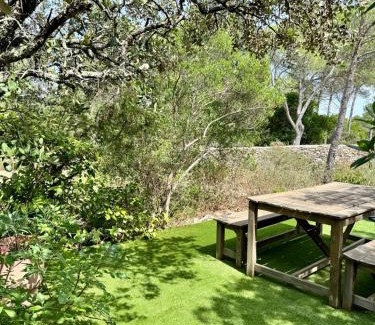 Garrigues Bed & Breakfast | Le Clos des Cigales