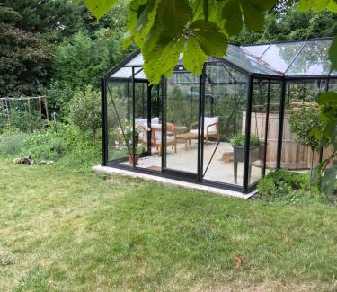 Asnieres-sur-Oise Bed & Breakfast | Le Clos des Fées