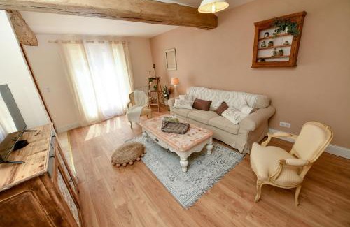 Verneuil House | Le clos des voisins