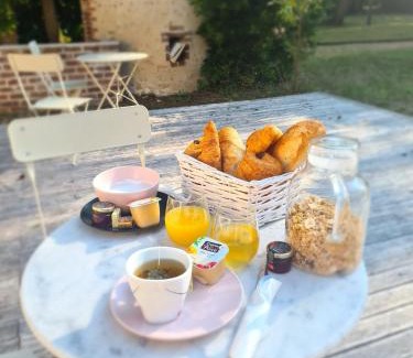 Saint-Ouen Bed & Breakfast | Le Clos du Cèdre