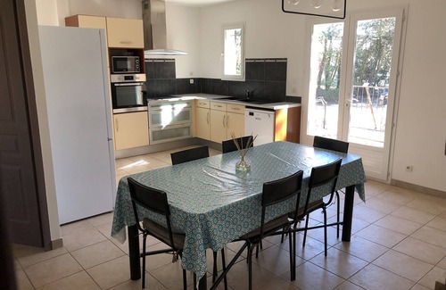 Orgnac-l'Aven House | Le clos du Marcel, South Ardèche House with air-conditioning, swimming pool, enclosed grounds of 2000m2