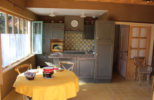 Brison-Saint-Innocent House | LE CLOS DES BURGONDES - GODOMAR Holiday Cottage