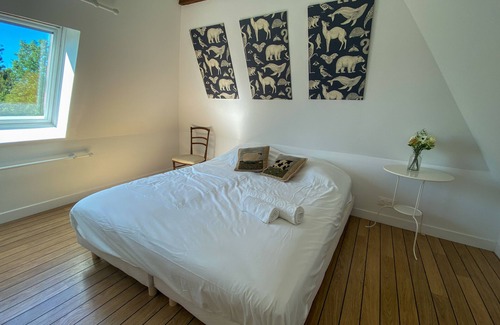 Saint-Etienne-l'Allier House | Le Clos aux Oiseaux