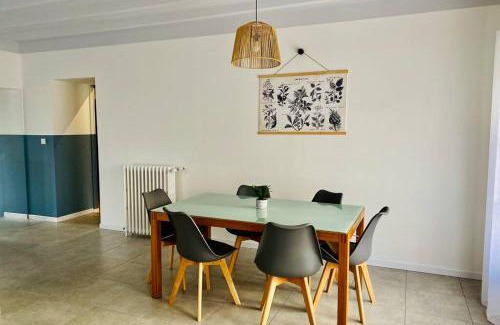 Montlouis-sur-Loire House | Le clos jasmin - quartier historique de Montlouis