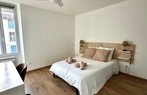Bourg-les-Valence Apartment | Le Cocon Bourcain
