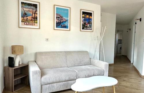 Bourg-les-Valence Apartment | Le Cocon Bourcain