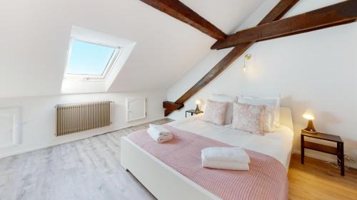 Saint Joseph/Mittelharth Apartment | Le Cocon Colmarien - Proche centre ville et gare - stationnement gratuit - 10 personnes