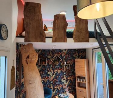 Saint-Jean-d'Elle House | le cocon d'amour " tiny-house avec jaccuzi privé "