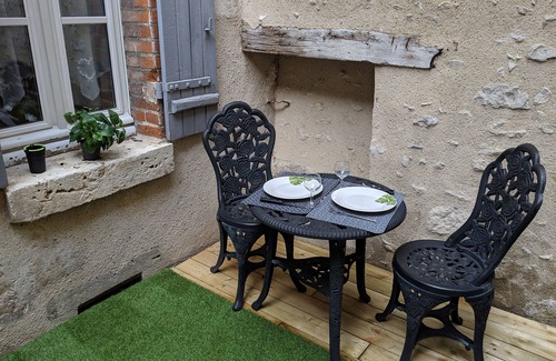 Blois Apartment | Le Cocon de Blois Amboise 1 bedroom apartment with private terrace