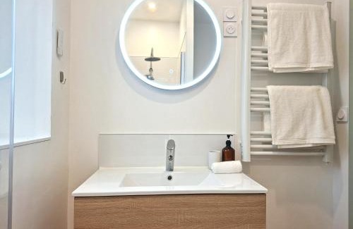 Tarbes Apartment | Le Cocon de Charme-Literie de qualité-Neuf-Central