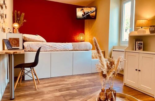 Feurs Apartment | Le Cocon Forézien - RDC - Proche gare et centre - Wifi