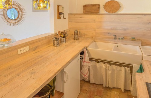 Puimoisson House | Le Cocon. Village house in Provence