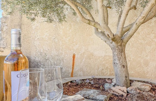 Puimoisson House | Le Cocon. Village house in Provence