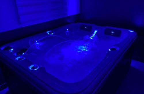 Annoeullin Apartment | Le Cocoon Evasion Spa Jacuzzi