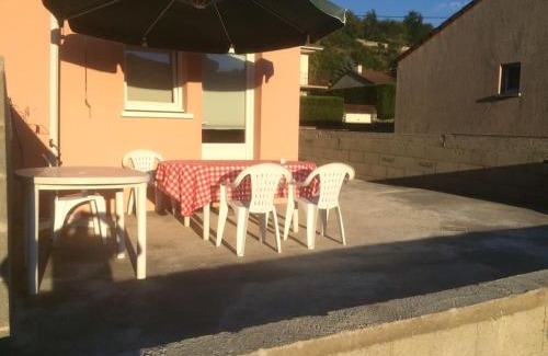 Pontgibaud Apartment | Le Coin Tranquille au pied du Puy de Dôme