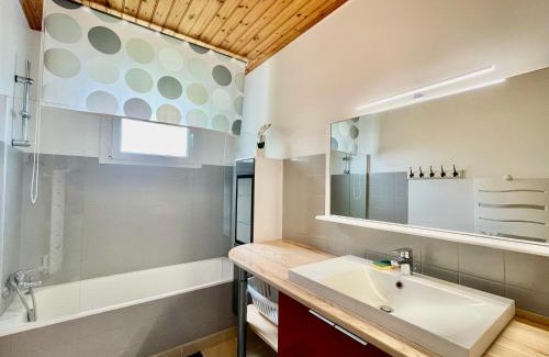 Angles House | Le Colibri