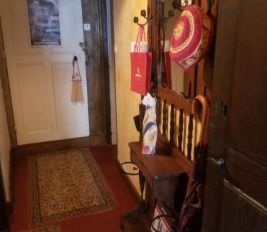 Cluny Apartment | Le Colimaçon