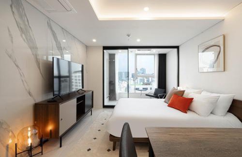 Seocho-dong Apartment | Le Collective Gangnam SAC Signity