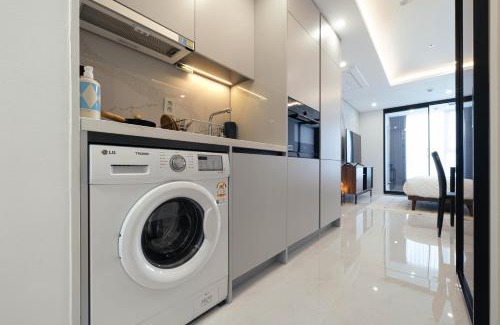 Seocho-dong Apartment | Le Collective Gangnam SAC Signity