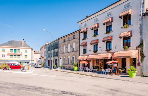 Dompaire Hotel | Le Commerce