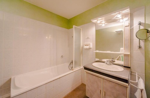 Dompaire Hotel | Le Commerce