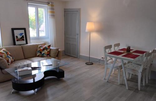 Fleurey-sur-Ouche Apartment | Le comptoir du canal 2