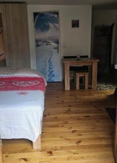 Sollieres-Sardieres Apartment | Le coquelicot