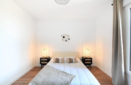 Courseulles-sur-Mer Apartment | Le Coquillage - Joli T3 avec grand balcon