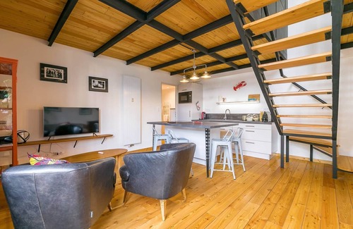 Faubourg North Apartment | Le Corbeau et le Homard - belle terrasse privative -SR Loc