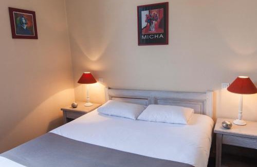Auxonne Hotel | Le Corbeau