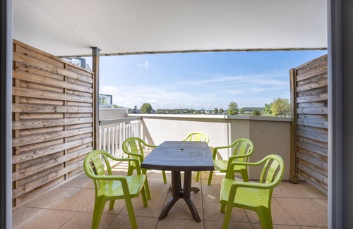 Courseulles-sur-Mer Apartment | Le Cormoran - One Bedroom Apartment, Sleeps 4
