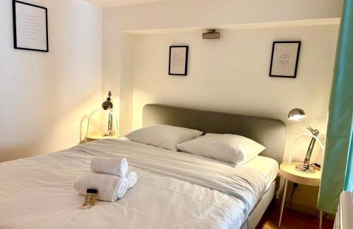 6th Arrondissement Apartment | Le Cosmo - Cosy appart 2 pers-Brotteaux-Métro B