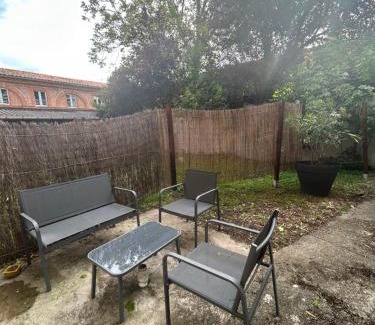 Grisolles Apartment | Le cosy Balat Biel RDC jardin spacieux