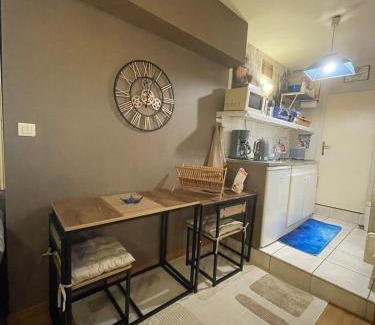 Centre Apartment | Le Cosy de Cryslor dans le vieux Chalon médiéval