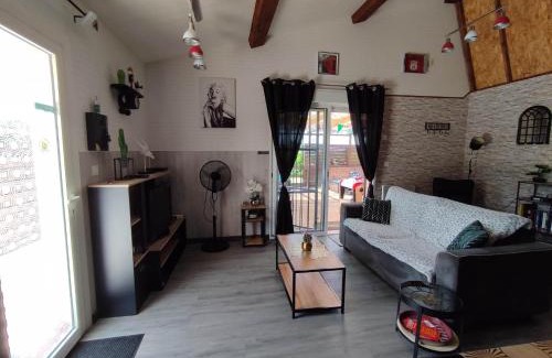 Carcassonne House | Le Cosy Occitan villa chaleureuse indépendante baignoire terrasse jardin