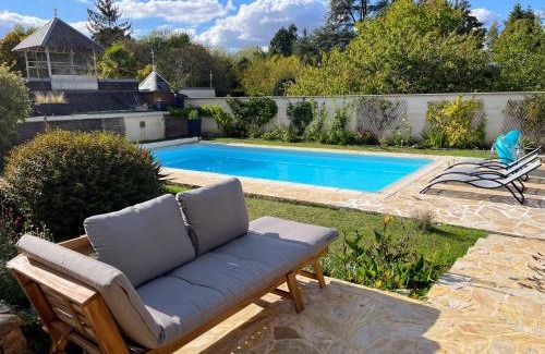 Chitenay House | Le Cottage de Chitenay