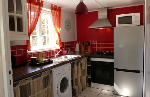Saint-Palais-sur-Mer House | Le Cottage, house with garden 300 meters from the beach