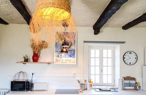Laval House | Le Cottage - REILHAGUET