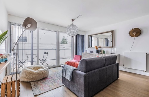 Monselet Apartment | Le Cours Bastille - T2 avec terrasse en bail mobilité