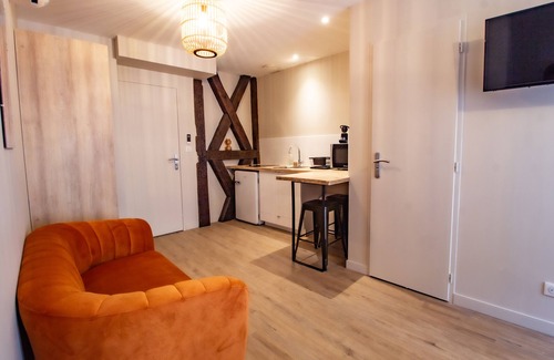 Bourges Apartment | Le Coursarlon